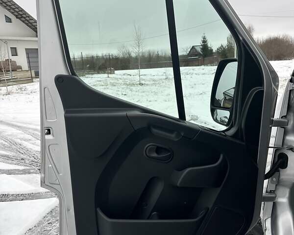 Серый Опель Movano, объемом двигателя 2.3 л и пробегом 208 тыс. км за 18500 $, фото 38 на Automoto.ua