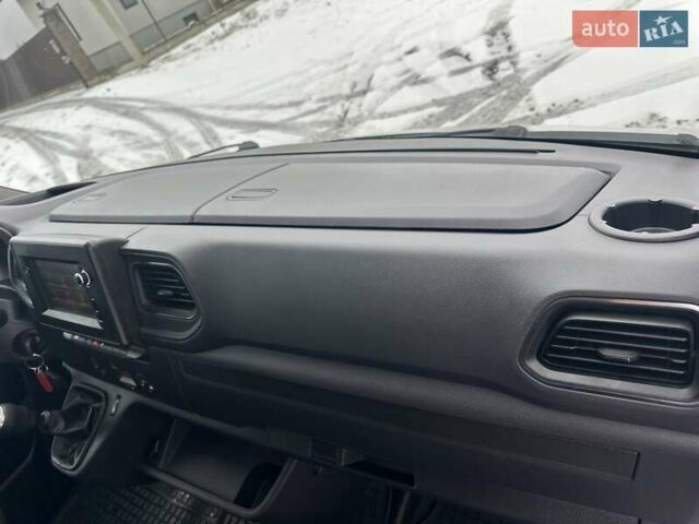 Серый Опель Movano, объемом двигателя 2.3 л и пробегом 208 тыс. км за 18500 $, фото 60 на Automoto.ua