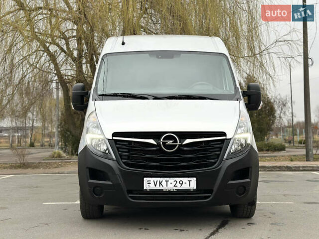 Серый Опель Movano, объемом двигателя 0 л и пробегом 254 тыс. км за 18950 $, фото 4 на Automoto.ua