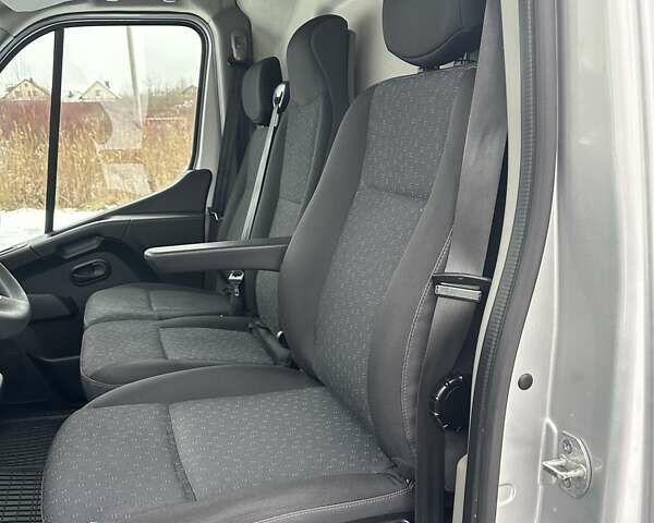 Серый Опель Movano, объемом двигателя 2.3 л и пробегом 208 тыс. км за 18500 $, фото 42 на Automoto.ua