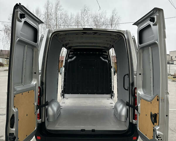 Серый Опель Movano, объемом двигателя 0 л и пробегом 254 тыс. км за 18950 $, фото 34 на Automoto.ua