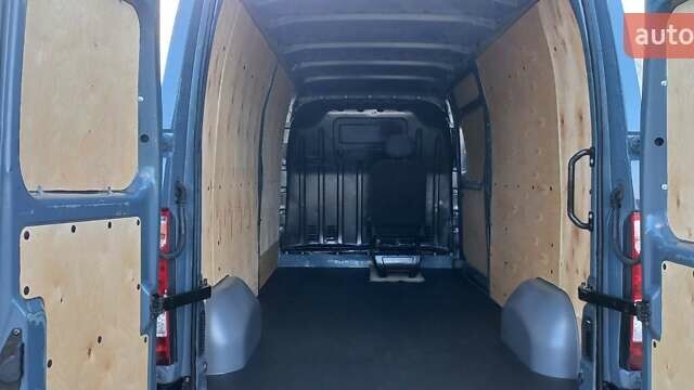 Серый Опель Movano, объемом двигателя 0 л и пробегом 357 тыс. км за 19700 $, фото 17 на Automoto.ua