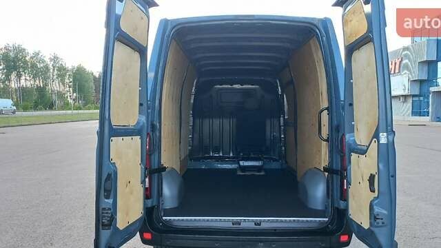 Серый Опель Movano, объемом двигателя 0 л и пробегом 357 тыс. км за 19700 $, фото 34 на Automoto.ua