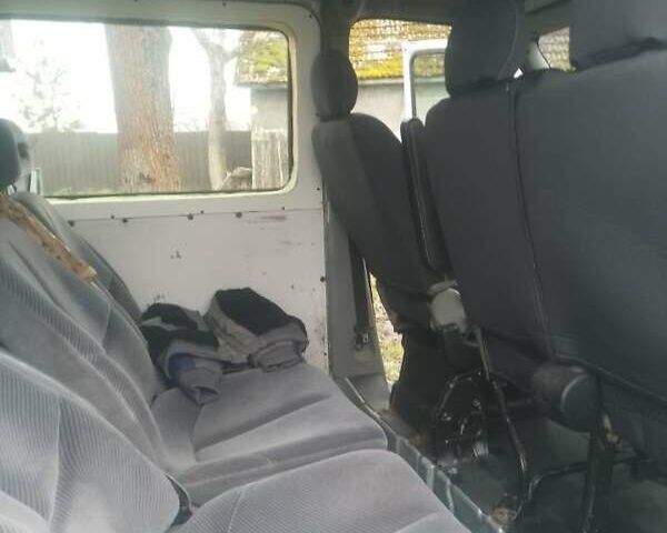 Серый Опель Movano, объемом двигателя 2.5 л и пробегом 370 тыс. км за 6100 $, фото 18 на Automoto.ua