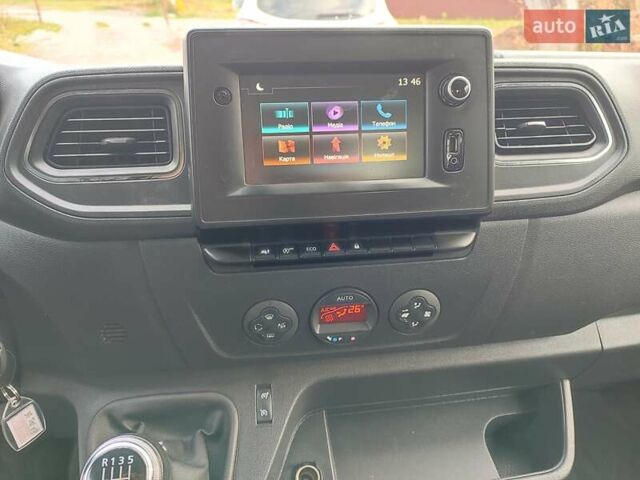 Сірий Опель Movano, об'ємом двигуна 2.3 л та пробігом 181 тис. км за 27550 $, фото 1 на Automoto.ua