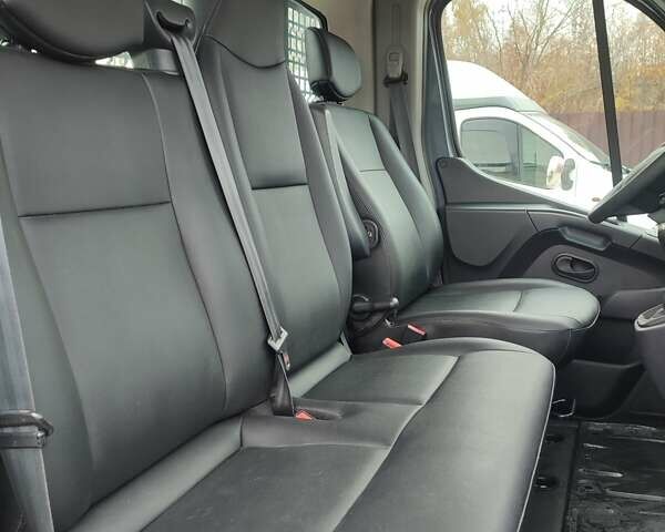 Сірий Опель Movano, об'ємом двигуна 2.3 л та пробігом 181 тис. км за 27550 $, фото 18 на Automoto.ua