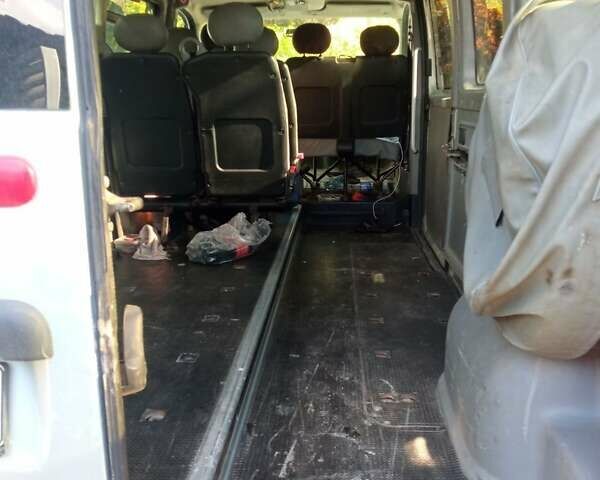 Серый Опель Movano, объемом двигателя 2.5 л и пробегом 480 тыс. км за 7200 $, фото 1 на Automoto.ua