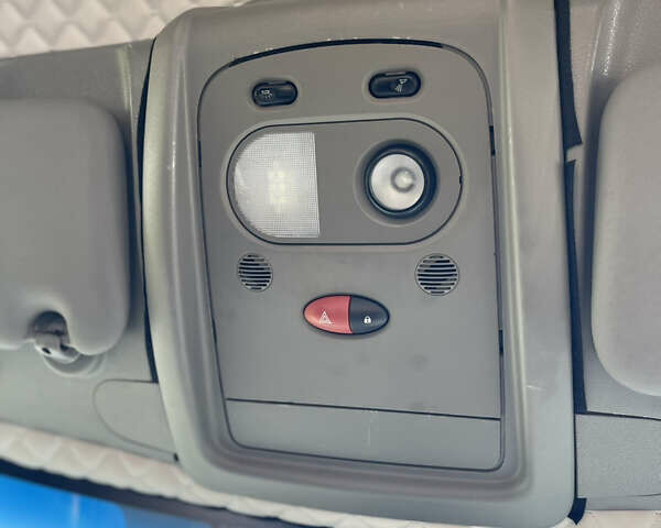 Серый Опель Movano, объемом двигателя 2.3 л и пробегом 323 тыс. км за 15500 $, фото 29 на Automoto.ua
