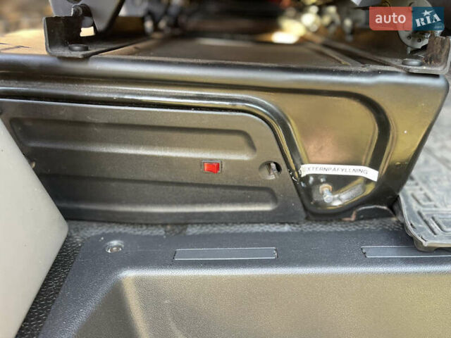 Серый Опель Movano, объемом двигателя 2.3 л и пробегом 323 тыс. км за 15500 $, фото 26 на Automoto.ua