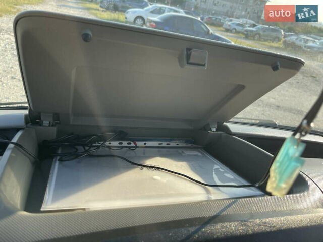 Серый Опель Movano, объемом двигателя 2.3 л и пробегом 323 тыс. км за 15500 $, фото 38 на Automoto.ua