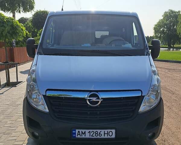 Серый Опель Movano, объемом двигателя 2.3 л и пробегом 275 тыс. км за 12000 $, фото 3 на Automoto.ua
