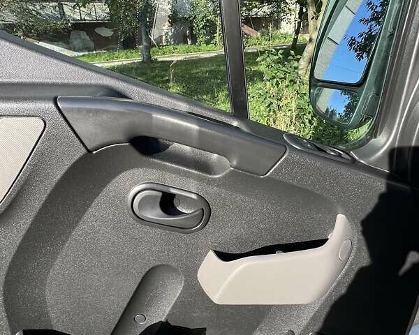 Серый Опель Movano, объемом двигателя 2.3 л и пробегом 550 тыс. км за 14900 $, фото 18 на Automoto.ua