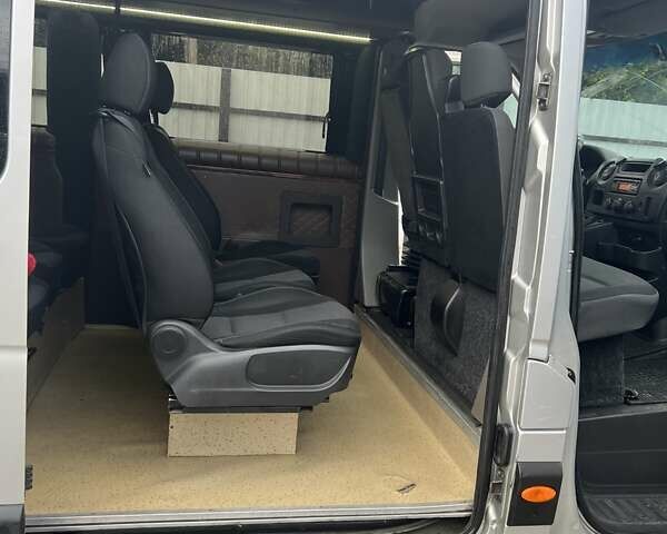Серый Опель Movano, объемом двигателя 2.3 л и пробегом 550 тыс. км за 14900 $, фото 36 на Automoto.ua