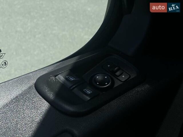 Серый Опель Movano, объемом двигателя 2.3 л и пробегом 160 тыс. км за 22300 $, фото 2 на Automoto.ua