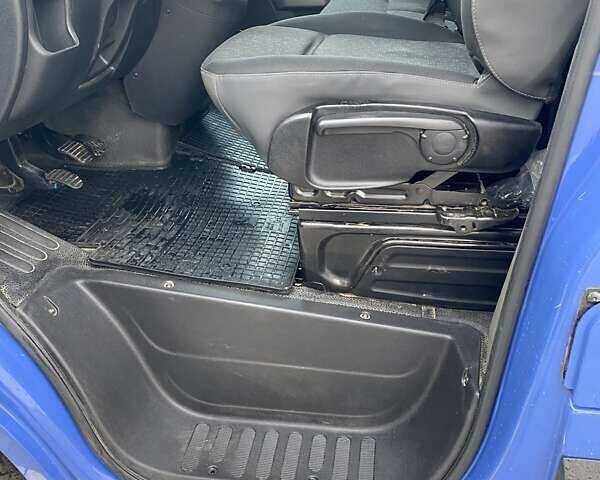 Синій Опель Movano, об'ємом двигуна 2.3 л та пробігом 277 тис. км за 12900 $, фото 11 на Automoto.ua