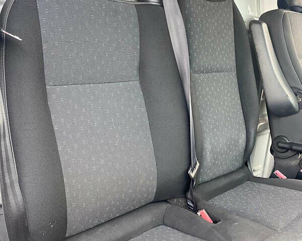 Опель Movano 2014 в Луцке на Automoto.ua Синий Опель Movano, объемом двигателя 2.3 л и пробегом 275 тыс. км за 13500 $, фото 11 на Automoto.ua