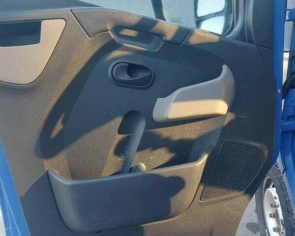 Синий Опель Movano, объемом двигателя 2.3 л и пробегом 172 тыс. км за 18700 $, фото 34 на Automoto.ua