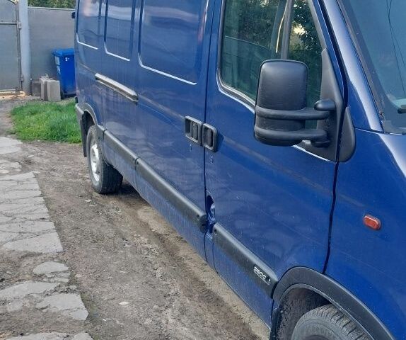 Синий Опель Movano, объемом двигателя 0 л и пробегом 300 тыс. км за 6300 $, фото 1 на Automoto.ua
