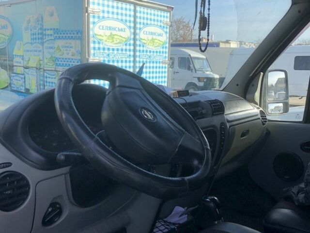 Синий Опель Movano, объемом двигателя 2.2 л и пробегом 480 тыс. км за 7000 $, фото 4 на Automoto.ua