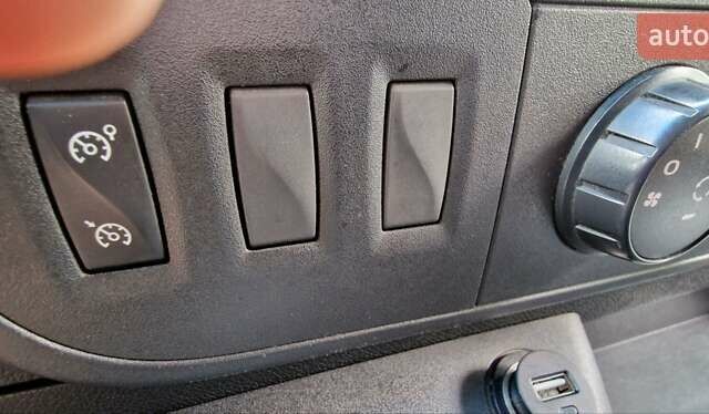 Синій Опель Movano, об'ємом двигуна 2.3 л та пробігом 273 тис. км за 13200 $, фото 20 на Automoto.ua