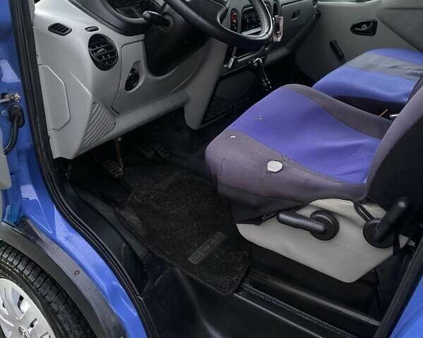 Синий Опель Movano, объемом двигателя 1.87 л и пробегом 315 тыс. км за 4300 $, фото 3 на Automoto.ua