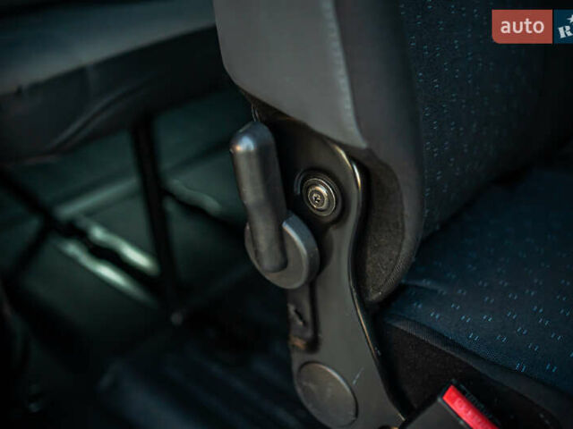 Синій Опель Movano, об'ємом двигуна 2.3 л та пробігом 257 тис. км за 15500 $, фото 40 на Automoto.ua