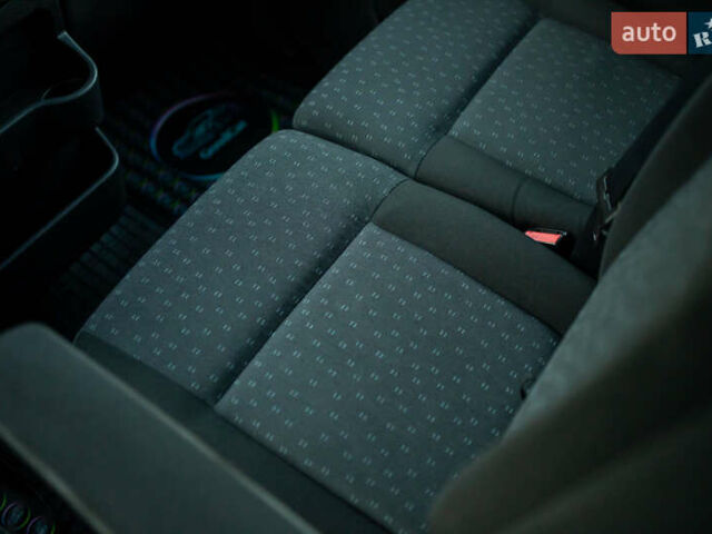 Синій Опель Movano, об'ємом двигуна 2.3 л та пробігом 257 тис. км за 15500 $, фото 68 на Automoto.ua