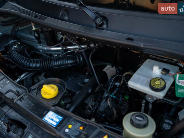 Синій Опель Movano, об'ємом двигуна 2.3 л та пробігом 257 тис. км за 15500 $, фото 73 на Automoto.ua