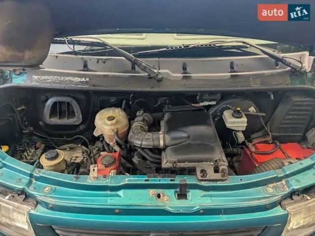 Зеленый Опель Movano, объемом двигателя 2.2 л и пробегом 155 тыс. км за 6999 $, фото 2 на Automoto.ua