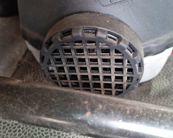 Зеленый Опель Movano, объемом двигателя 2.5 л и пробегом 450 тыс. км за 10600 $, фото 25 на Automoto.ua