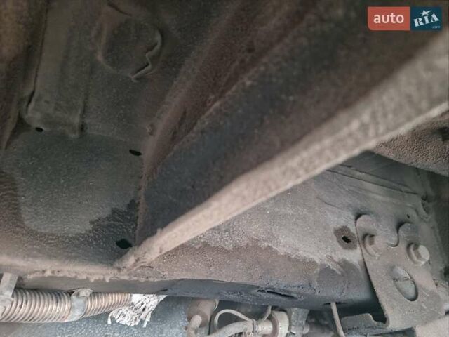 Зеленый Опель Movano, объемом двигателя 2.5 л и пробегом 450 тыс. км за 10600 $, фото 2 на Automoto.ua