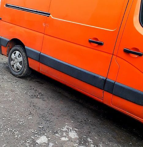 Оранжевый Опель Movano, объемом двигателя 2.3 л и пробегом 285 тыс. км за 10000 $, фото 5 на Automoto.ua