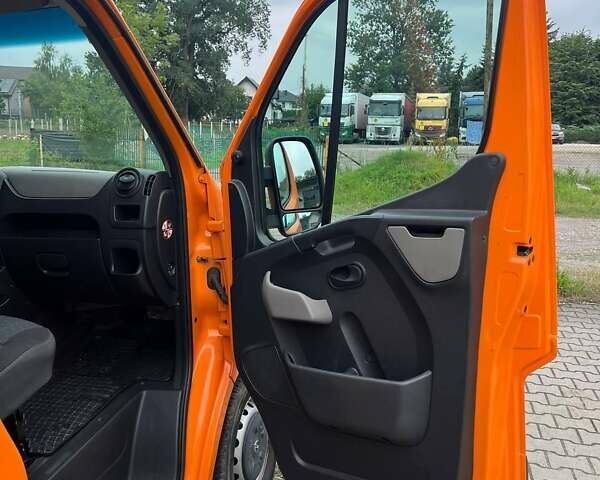 Оранжевый Опель Movano, объемом двигателя 2.3 л и пробегом 410 тыс. км за 16000 $, фото 22 на Automoto.ua
