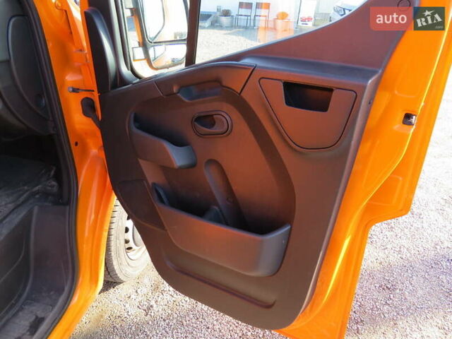 Оранжевый Опель Movano, объемом двигателя 2.3 л и пробегом 270 тыс. км за 20998 $, фото 14 на Automoto.ua