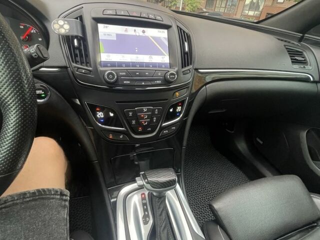 Білий Опель OPC, об'ємом двигуна 2 л та пробігом 199 тис. км за 13500 $, фото 14 на Automoto.ua