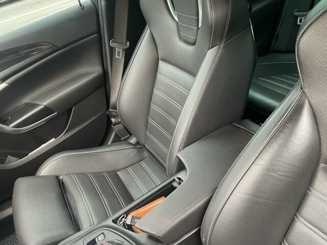 Білий Опель OPC, об'ємом двигуна 2 л та пробігом 199 тис. км за 13500 $, фото 23 на Automoto.ua