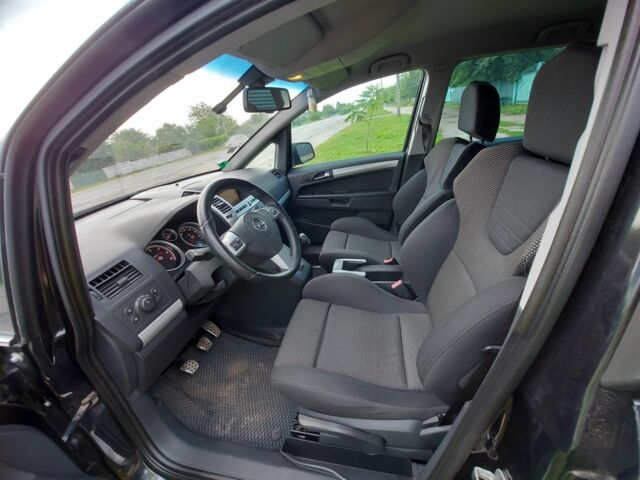 Черный Опель OPC, объемом двигателя 1.9 л и пробегом 252 тыс. км за 7600 $, фото 7 на Automoto.ua