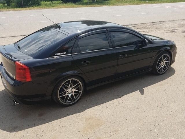 Черный Опель OPC, объемом двигателя 0 л и пробегом 193 тыс. км за 8600 $, фото 1 на Automoto.ua