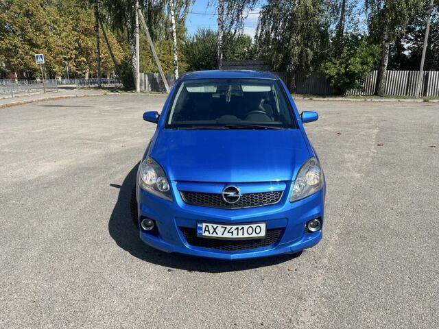 Синий Опель OPC, объемом двигателя 2 л и пробегом 287 тыс. км за 5500 $, фото 1 на Automoto.ua