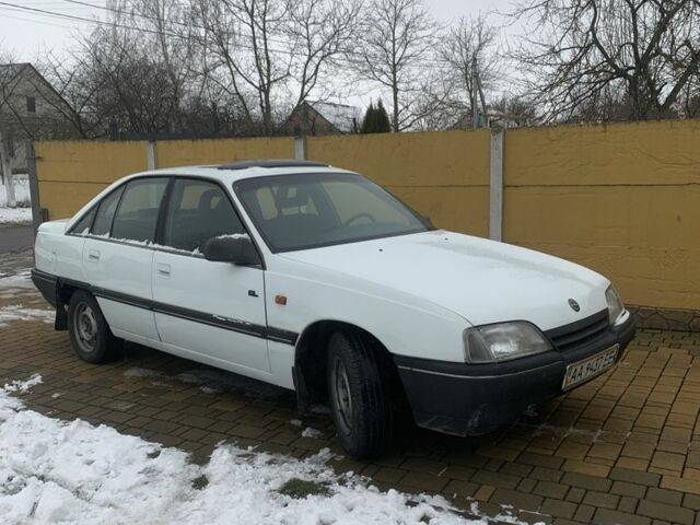 Білий Опель Омега, об'ємом двигуна 2.3 л та пробігом 3 тис. км за 2000 $, фото 7 на Automoto.ua
