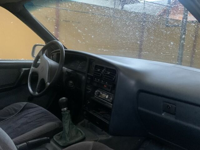 Білий Опель Омега, об'ємом двигуна 2.3 л та пробігом 3 тис. км за 2000 $, фото 1 на Automoto.ua