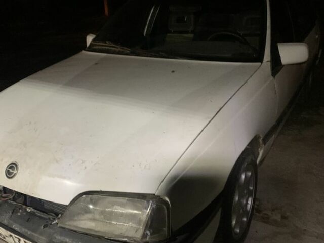 Білий Опель Омега, об'ємом двигуна 1.8 л та пробігом 450 тис. км за 320 $, фото 6 на Automoto.ua