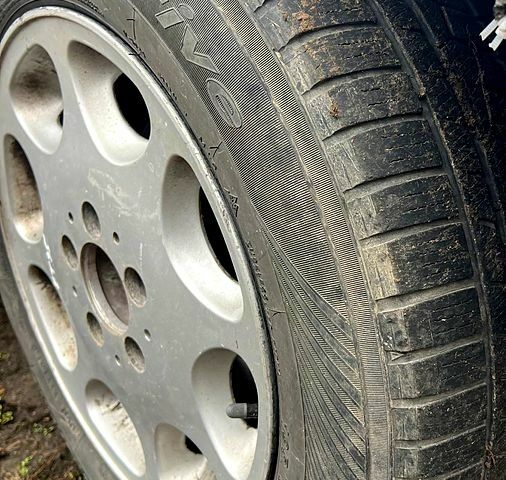 Білий Опель Омега, об'ємом двигуна 1.8 л та пробігом 0 тис. км за 500 $, фото 5 на Automoto.ua