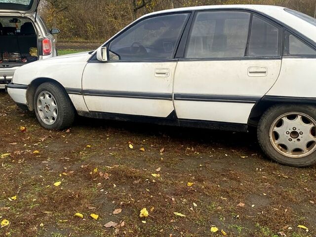 Білий Опель Омега, об'ємом двигуна 1.8 л та пробігом 0 тис. км за 500 $, фото 7 на Automoto.ua
