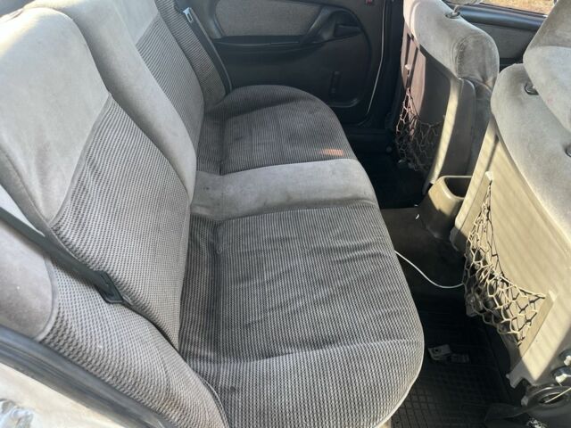 Белый Опель Омега, объемом двигателя 2 л и пробегом 250 тыс. км за 800 $, фото 9 на Automoto.ua