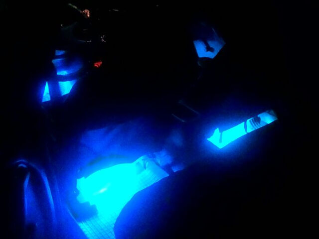 Белый Опель Омега, объемом двигателя 1.8 л и пробегом 0 тыс. км за 1000 $, фото 1 на Automoto.ua