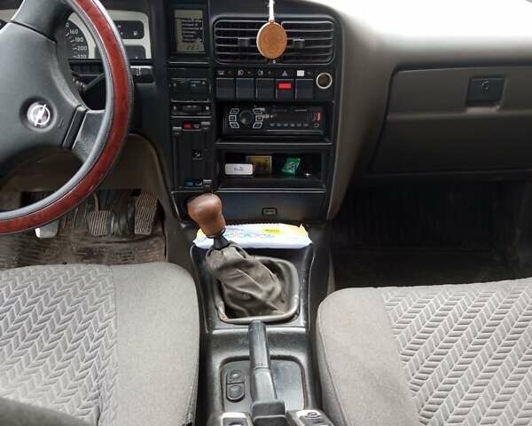 Белый Опель Омега, объемом двигателя 2 л и пробегом 400 тыс. км за 950 $, фото 4 на Automoto.ua