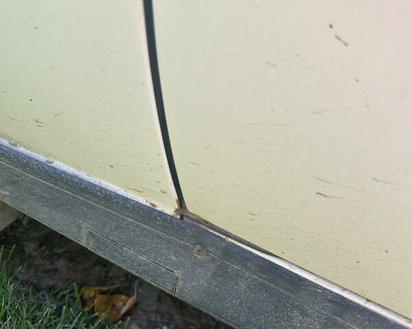 Білий Опель Омега, об'ємом двигуна 2 л та пробігом 300 тис. км за 1500 $, фото 5 на Automoto.ua