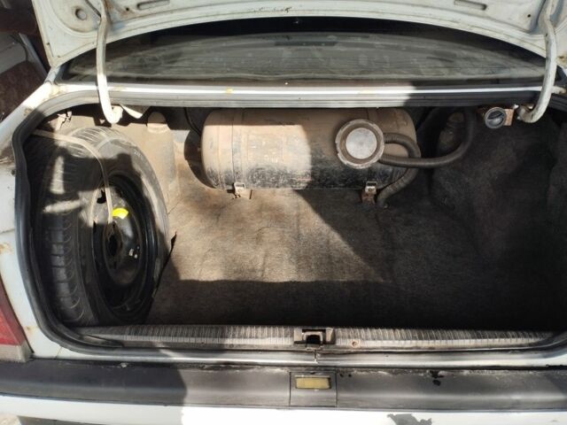 Білий Опель Омега, об'ємом двигуна 2 л та пробігом 222 тис. км за 950 $, фото 7 на Automoto.ua