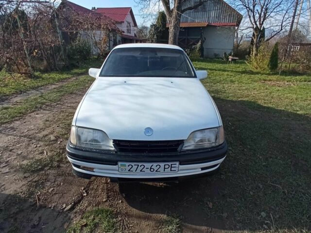 Білий Опель Омега, об'ємом двигуна 2 л та пробігом 370 тис. км за 1350 $, фото 3 на Automoto.ua